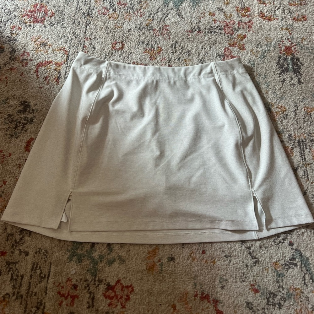 Outdoor Voices Warmup 2.5” Skort